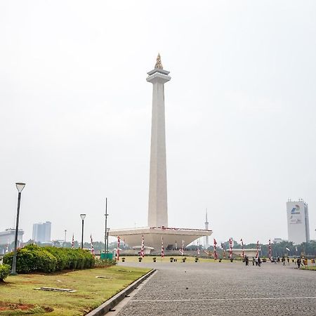 Oyo 111 Grand Palace Resident Jakarta Buitenkant foto